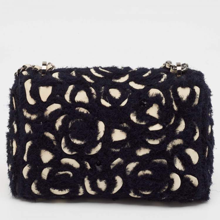Pre Owned Carolina Herrera Black Leather and Tweed Floral Applique Shoulder Bag