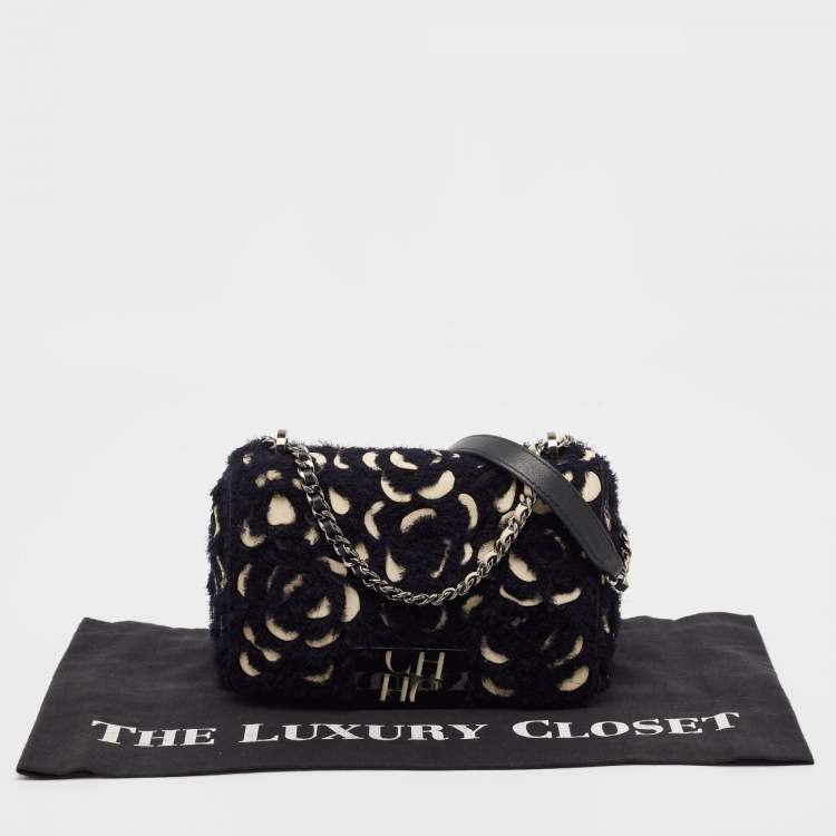 Pre Owned Carolina Herrera Black Leather and Tweed Floral Applique Shoulder Bag