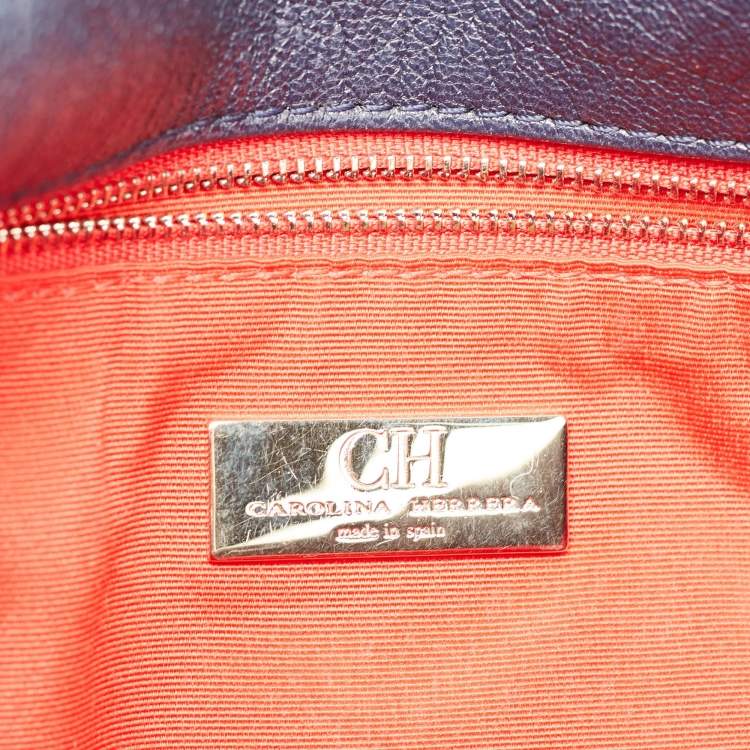 Pre Owned Carolina Herrera Navy Blue Logo Embossed Leather Metal Flap Shoulder Bag