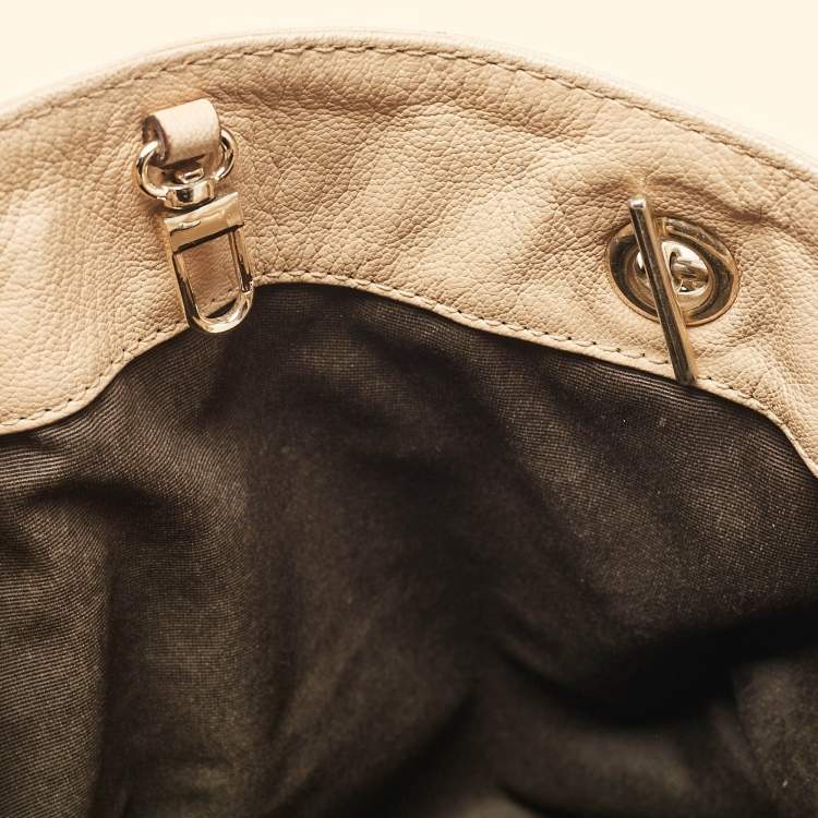 Pre Owned Carolina Herrera Beige Logo Embossed Quilted Leather Chain Tote