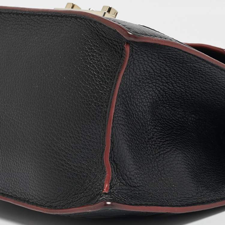 Pre Owned Carolina Herrera Black Embossed Leather Pushlock Flap Top Handle Bag
