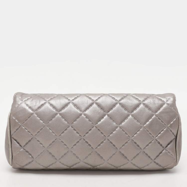 Pre Owned Carolina Herrera Grey Leather Pouch Clutch
