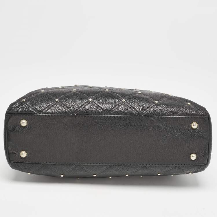 Pre Owned Carolina Herrera Black Logo Embossed Quilted Leather Studded Chain Tote