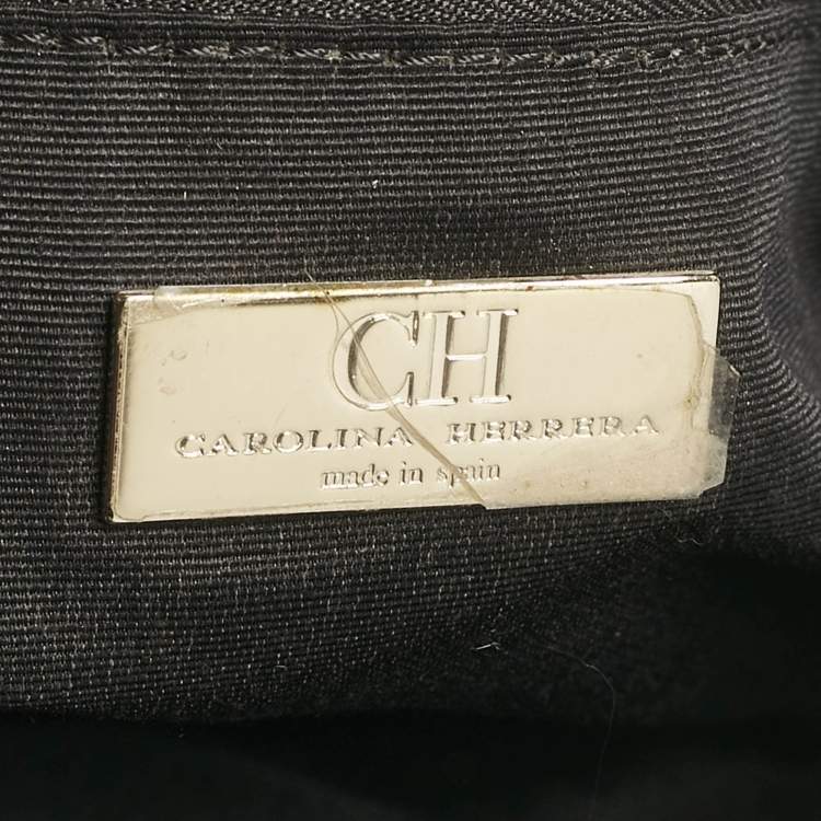 Pre Owned Carolina Herrera Black Logo Embossed Quilted Leather Studded Chain Tote