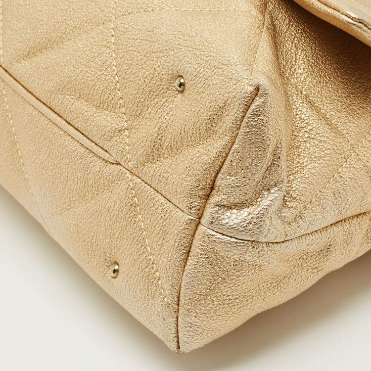Pre Owned Carolina Herrera Gold Embossed Leather Metal Flap Shoulder Bag