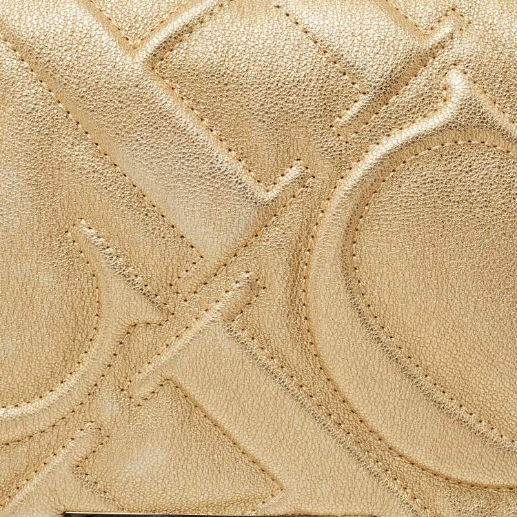 Pre Owned Carolina Herrera Gold Embossed Leather Metal Flap Shoulder Bag