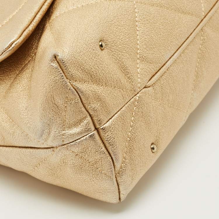 Pre Owned Carolina Herrera Gold Embossed Leather Metal Flap Shoulder Bag