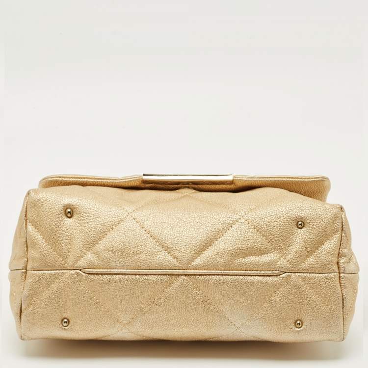 Pre Owned Carolina Herrera Gold Embossed Leather Metal Flap Shoulder Bag
