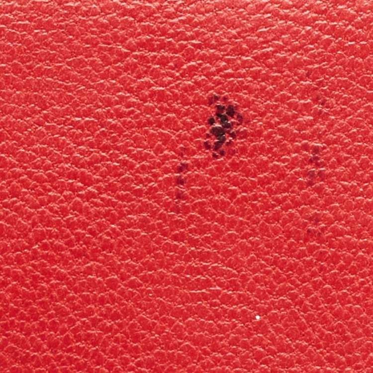 Pre Owned Carolina Herrera Red Quilted Leather Trifold Compact Wallet