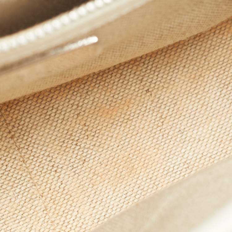 Pre Owned Carolina Herrera White Leather Medium Initials Insignia Shoulder Bag