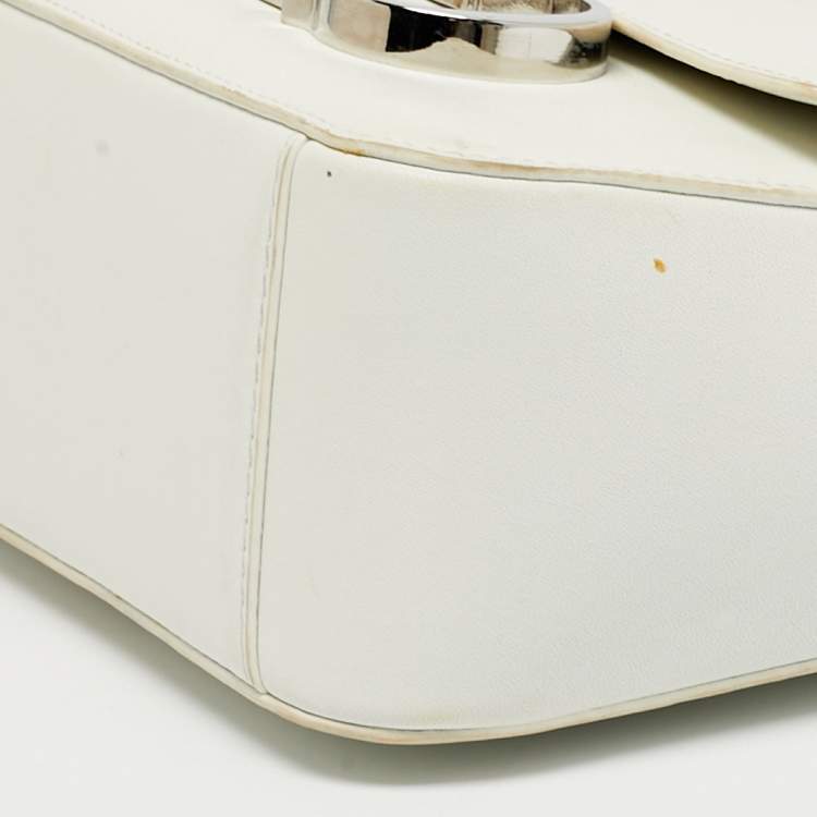 Pre Owned Carolina Herrera White Leather Medium Initials Insignia Shoulder Bag