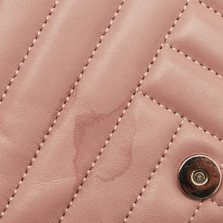 Pre Owned Carolina Herrera Pink Quilted Leather Bimba Chain Clutch