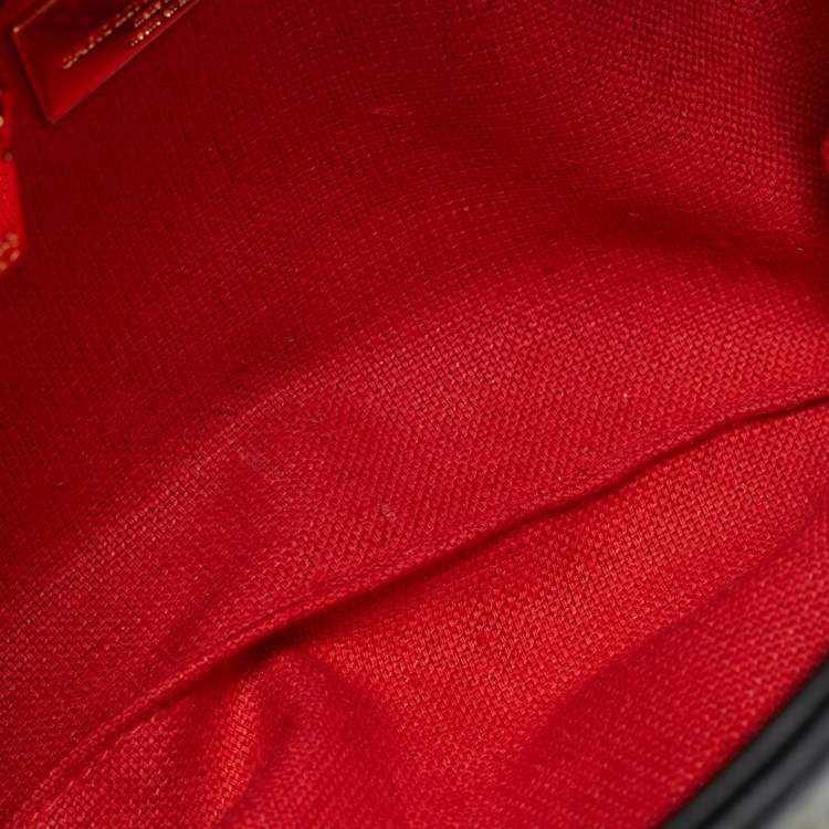 Pre Owned Carolina Herrera Camelot Black Embossed Leather Shoulder Bag