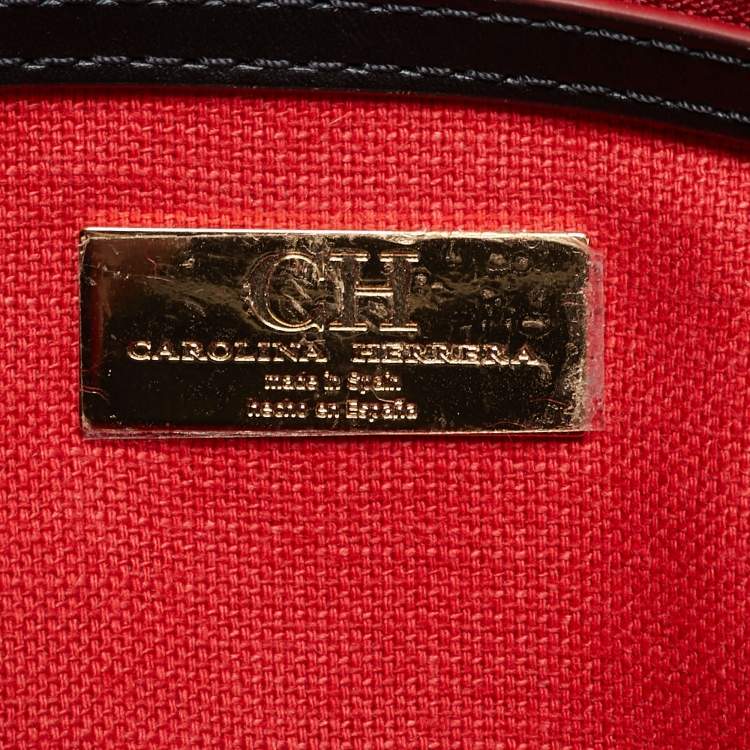 Pre Owned Carolina Herrera Camelot Black Embossed Leather Shoulder Bag