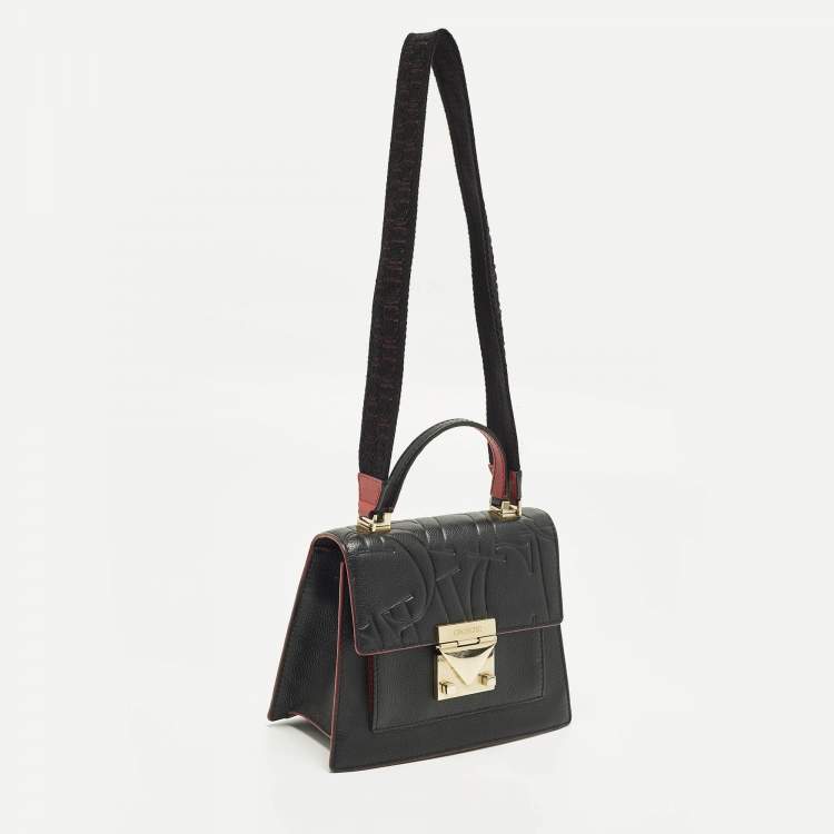 Pre Owned Carolina Herrera Pushlock Black/Red Logo Embossed Leather Top Handle Bag