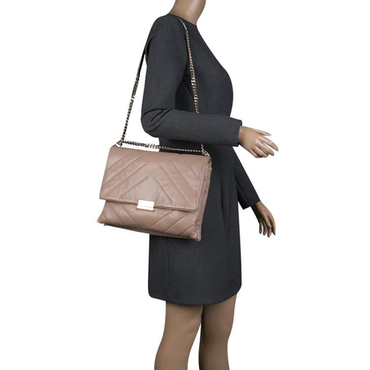 Pre Owned Carolina Herrera Beige Leather Shoulder Bag