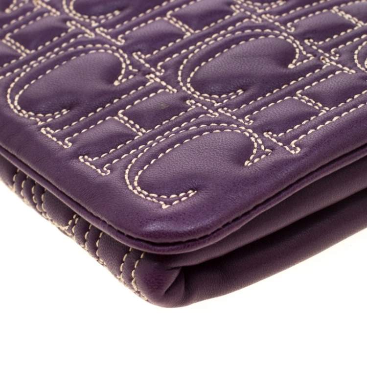Pre Owned Carolina Herrera Purple Leather  Jerry Clutch