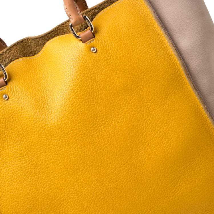 Pre Owned Carolina Herrera Beige/Mustard Leather Tote