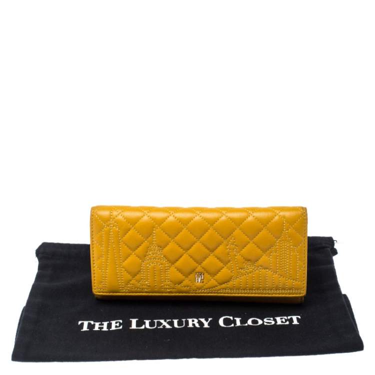 Pre Owned Carolina Herrera Mustard Quilted Leather Flap Wallet