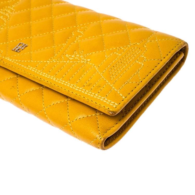 Pre Owned Carolina Herrera Mustard Quilted Leather Flap Wallet