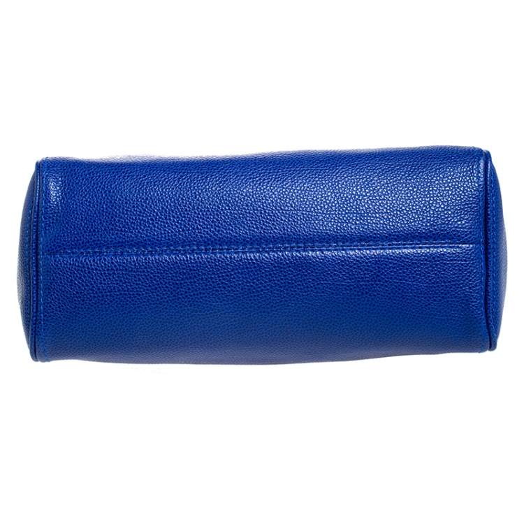 مملوكة مسبقًا Carolina Herrera Blue Leather Minuetto Flap Top Handle Bag