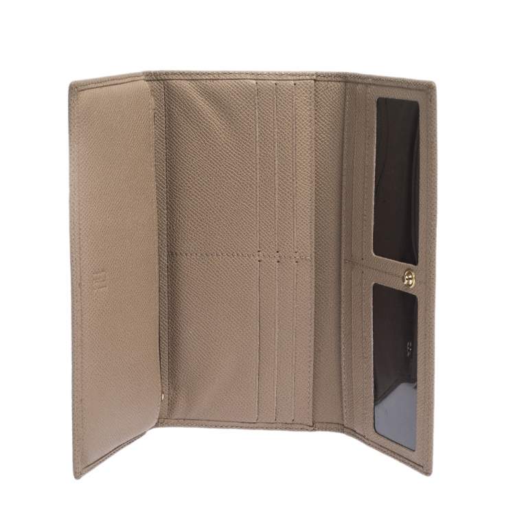 Pre Owned Carolina Herrera Beige Leather Continental Flap Wallet
