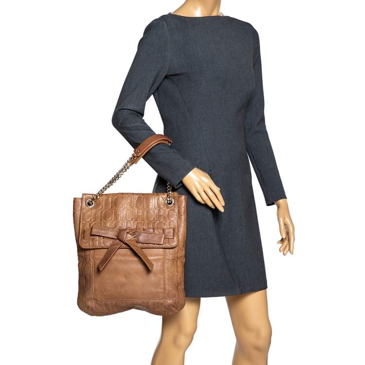 Pre Owned Carolina Herrera Light Brown Embossed Leather Bow Flap Hobo