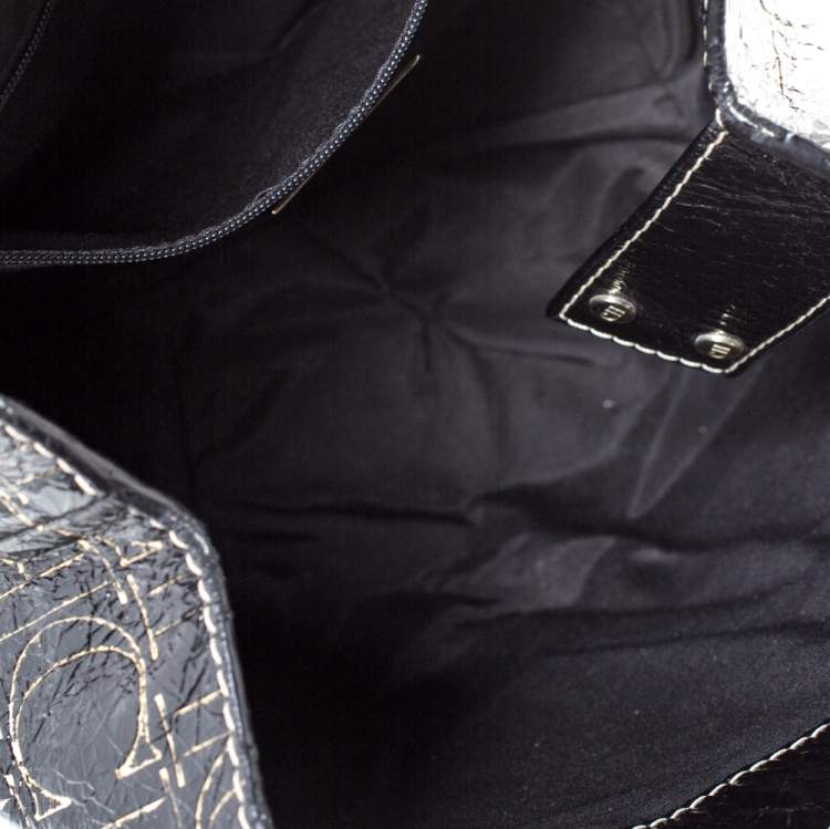 Pre Owned Carolina Herrera Black/Gold Monogram Patent Leather Chain Shoulder Bag