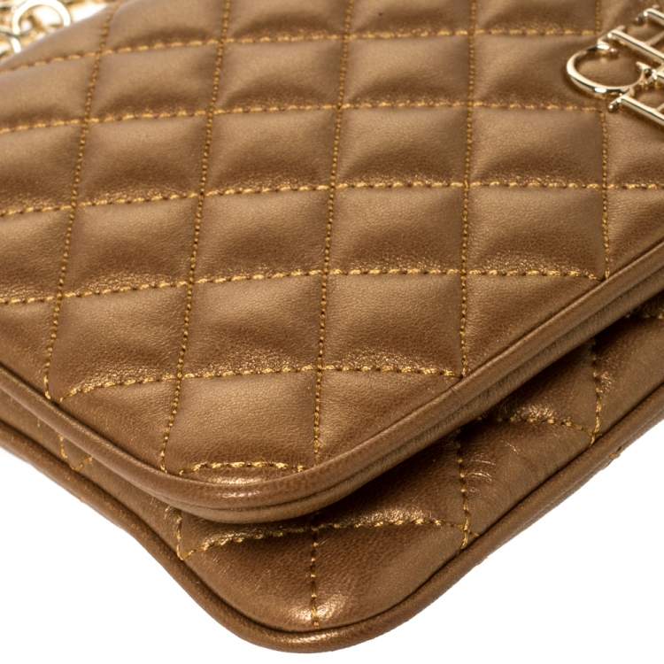 Pre Owned Carolina Herrera Gold Quilted Leather Chain Clutch
