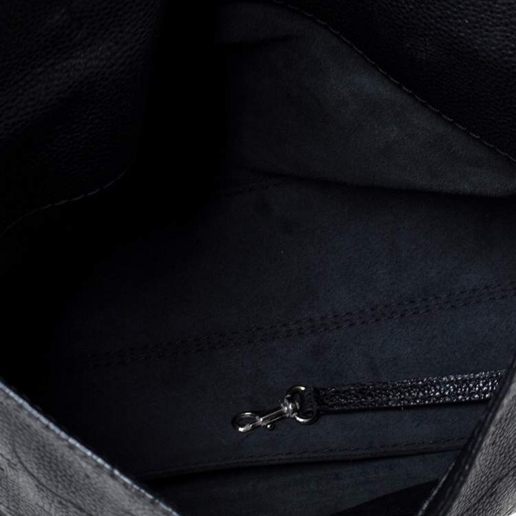 مملوكة مسبقًا Carolina Herrera Black Leather Minueto Flap Bag