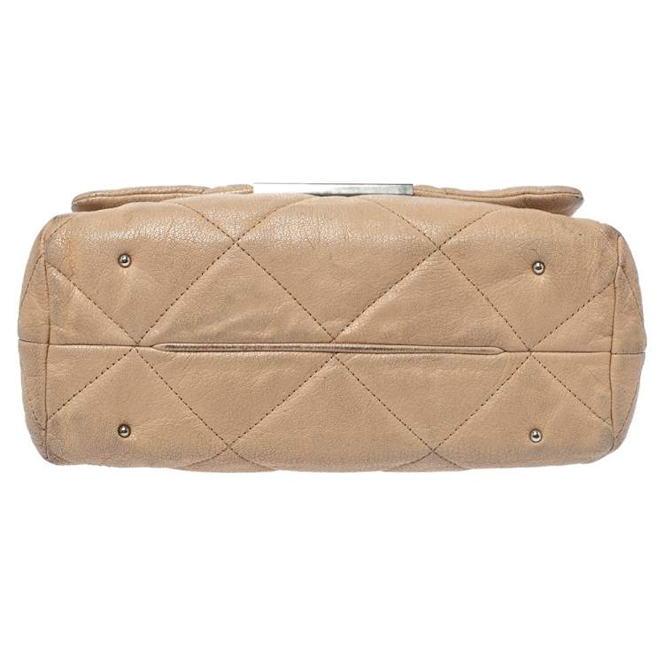 Pre Owned Carolina Herrera Beige Leather Flap Chain Shoulder Bag