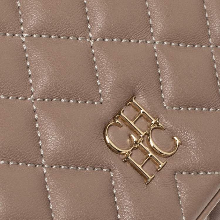 Pre Owned Carolina Herrera Beige Quilted Leather Flap Chain Shoulder Bag