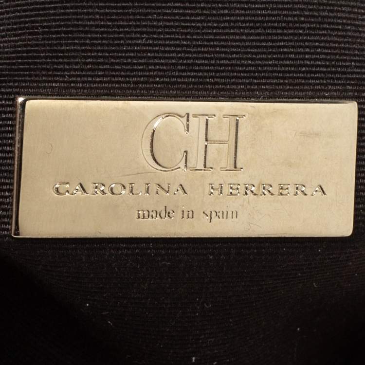 Pre Owned Carolina Herrera Beige Quilted Leather Flap Chain Shoulder Bag