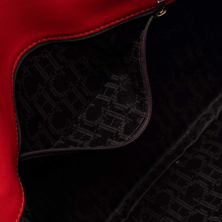 Pre Owned Carolina Herrera Red Leather Flap Shoulder Bag