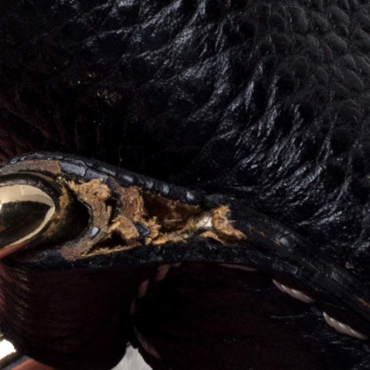 Pre Owned Carolina Herrera Black Leather Hobo