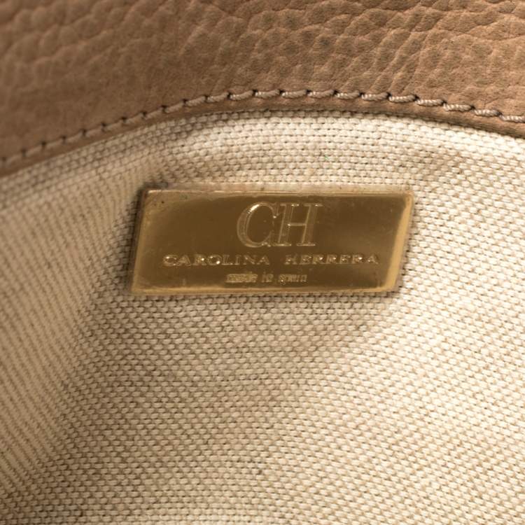 Pre Owned Carolina Herrera Beige Nubuck Chain Clutch