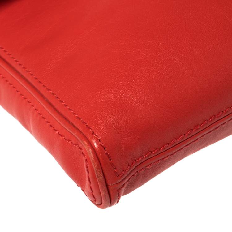 Pre Owned Carolina Herrera Crimson Red Leather Flap Chain Shoulder Bag