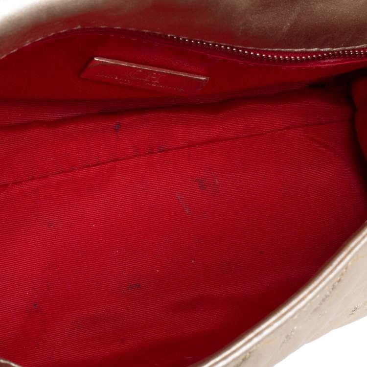Pre Owned Carolina Herrera Metallic Gold Quilted Leather Flap Chain Shoulder Bag