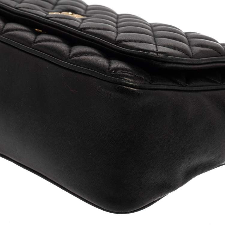 Pre Owned Carolina Herrera Black Quilted Leather Flap Chain Shoulder Bag