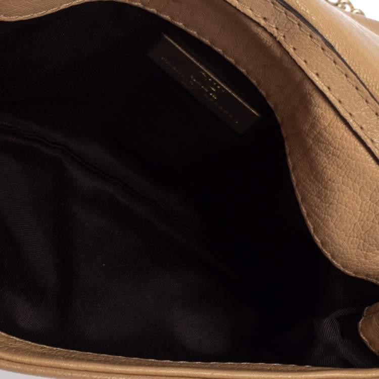 Pre Owned Carolina Herrera Beige Quilted Embossed Leather Flap Chain Clutch