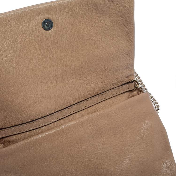 Pre Owned Carolina Herrera Beige Quilted Embossed Leather Flap Chain Clutch