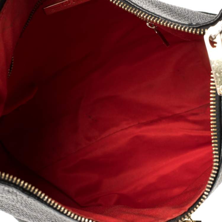 Pre Owned Carolina Herrera Black Leather Zipped Hobo