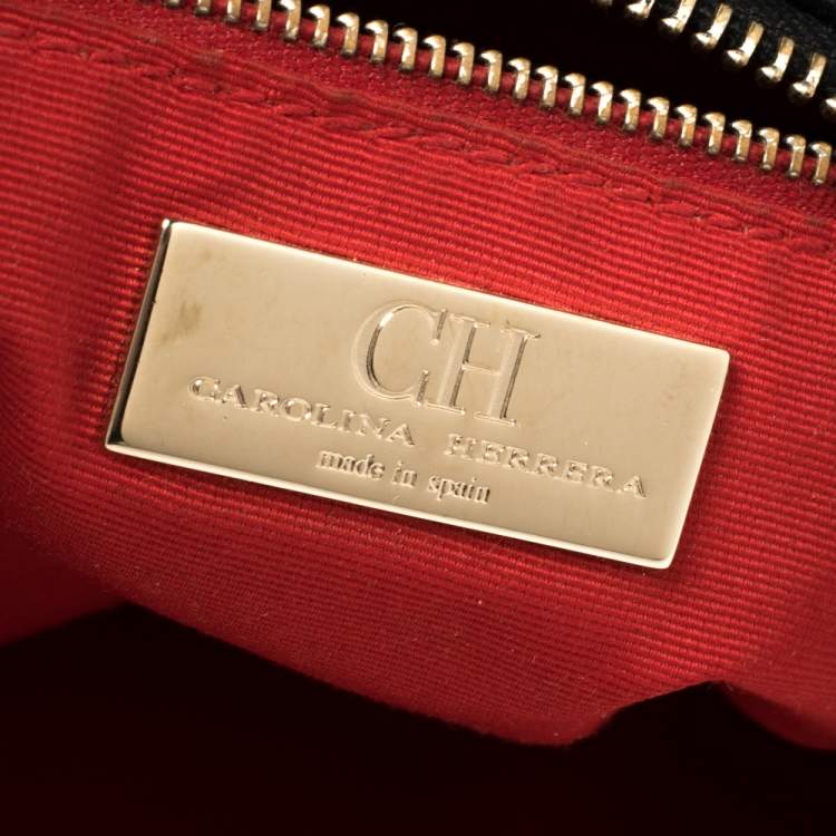 Pre Owned Carolina Herrera Black Leather Zipped Hobo