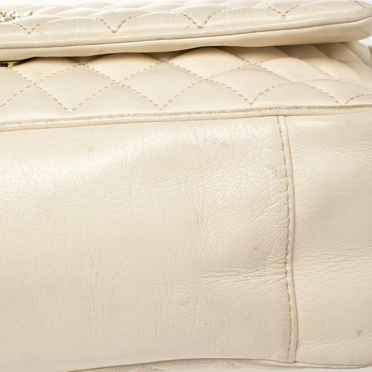 Pre Owned Carolina Herrera Off White Quilted Leather Flap Crossbody Bag