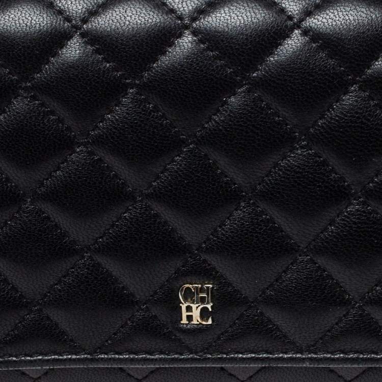 Pre Owned Carolina Herrera Black Quilted Leather Flap Wallet
