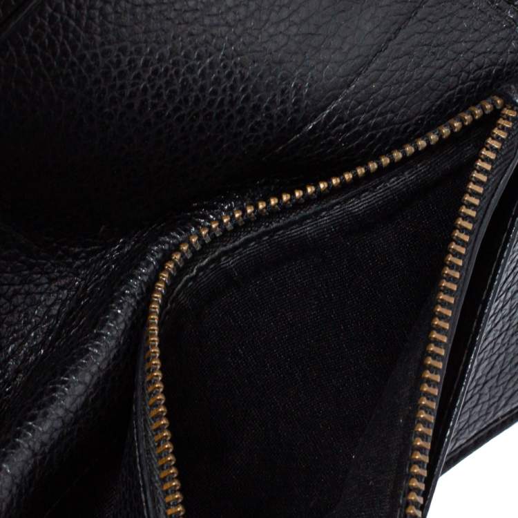 Pre Owned Carolina Herrera Black Leather Flap Continental Wallet