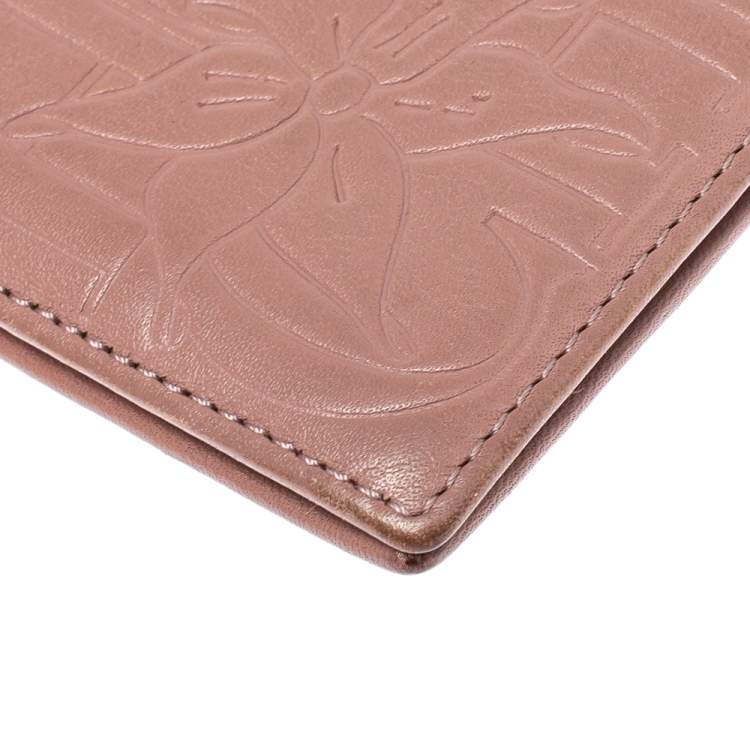 Pre Owned Carolina Herrera Pink Embossed Leather Continental Wallet