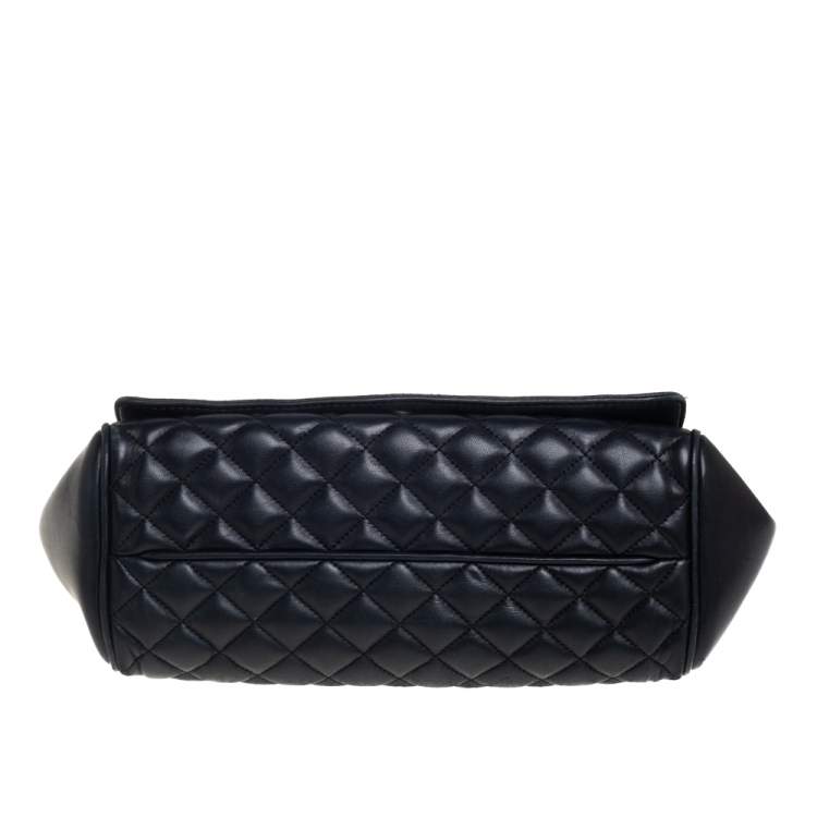 Pre Owned Carolina Herrera Black Quilted Leather Flap Chain Shoulder Bag