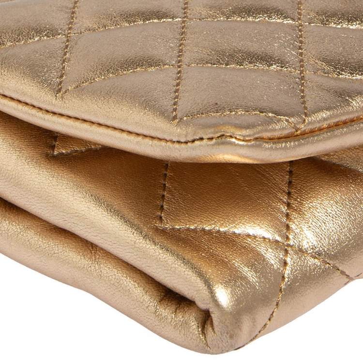 Pre Owned Carolina Herrera Metallic Gold Quilted Leather Flap Chain Clutch