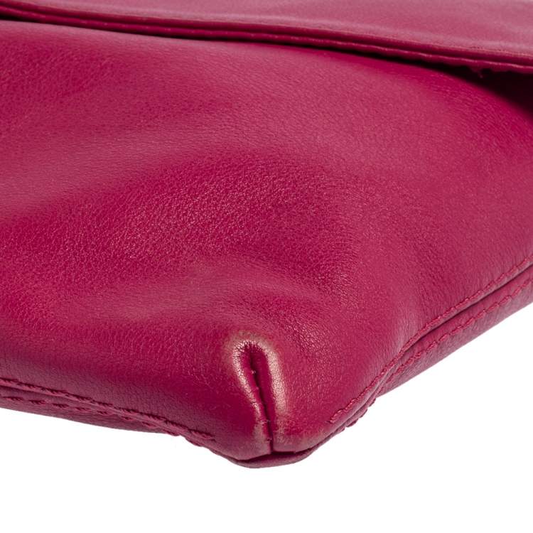 Pre Owned Carolina Herrera Magenta Leather Envelope Flap Shoulder Bag